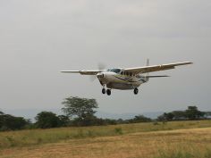Kidepo Valley National Park - Anflug im Kleinflugzeug