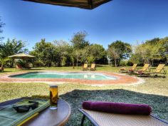 Chobe Savanna Lodge - Swimmingpool