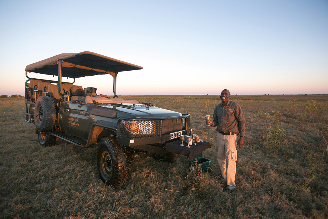 Duba Plains - Sundowner im Okavango Delta