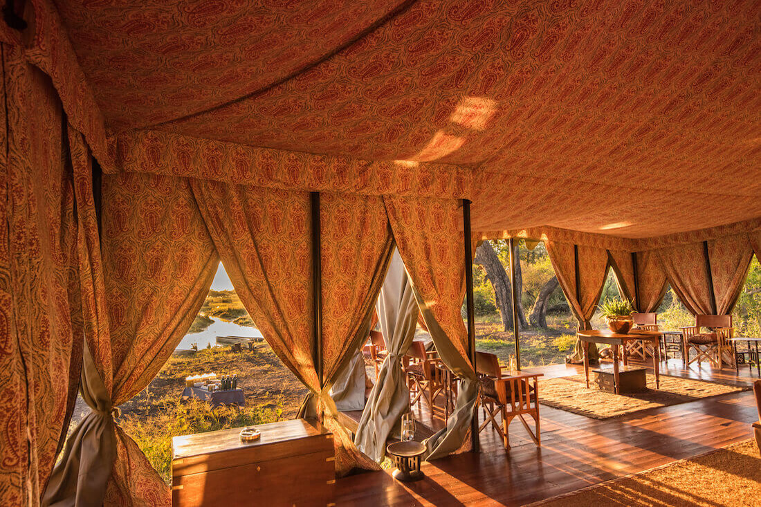 Duke's Camp - Lounge