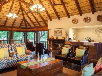 Tuli Safari Lodge Mashatu - Lounge Tuli Safari Lodge Mashatu - Lounge