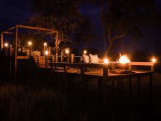 Tuludi Camp - Sky Suite bei Nacht unter freiem Sternenhimmel