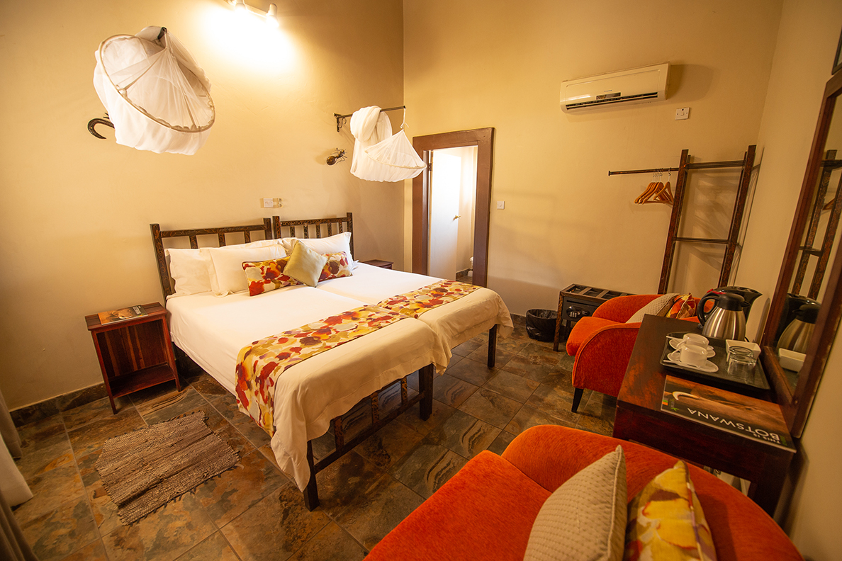 Wild Parks of Botswana - Thebe River Lodge