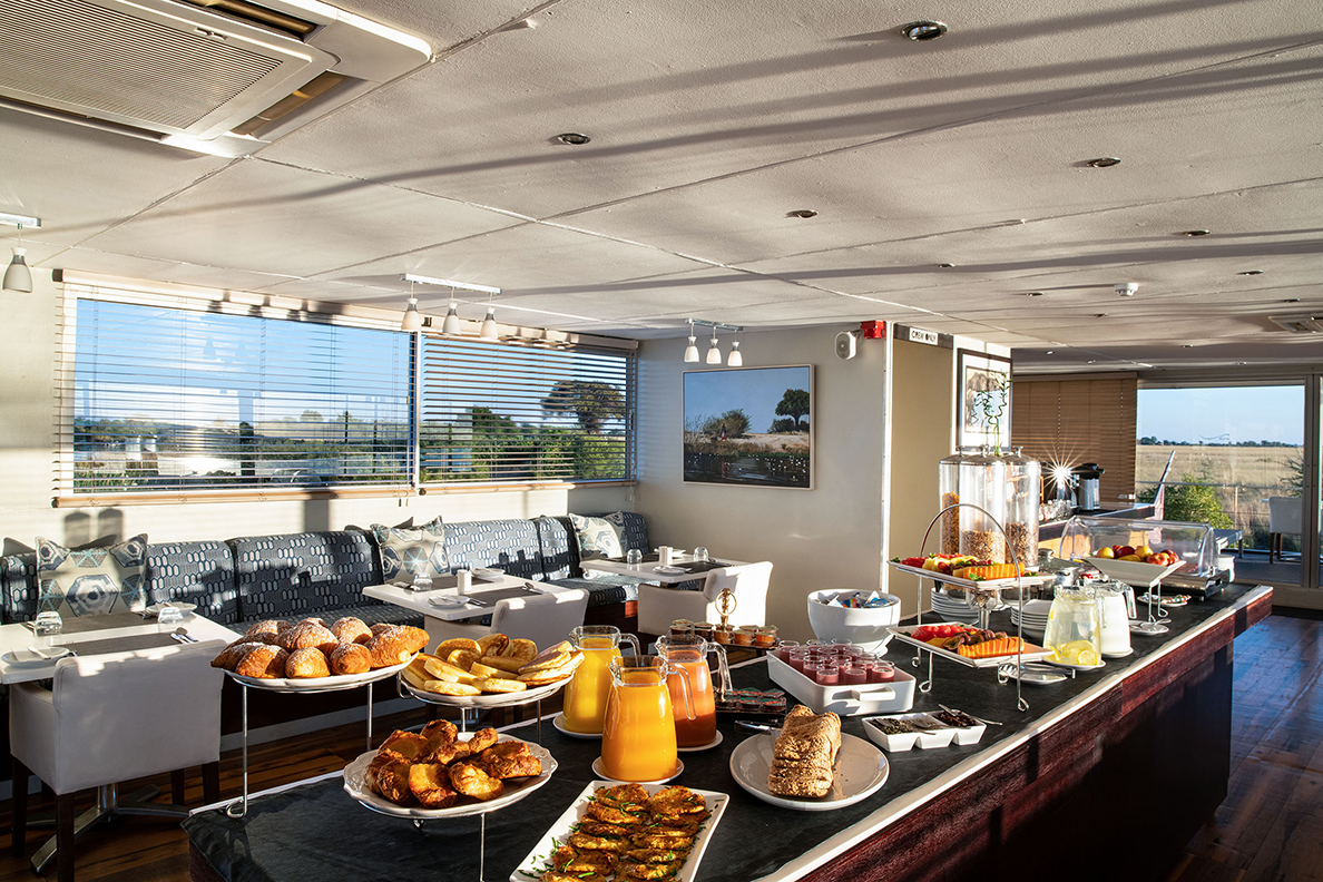 Zambezi Queen - Restaurant