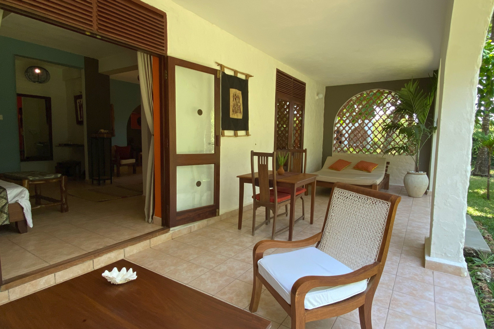 Pinewood Beach Resort - Premium Garden Suite