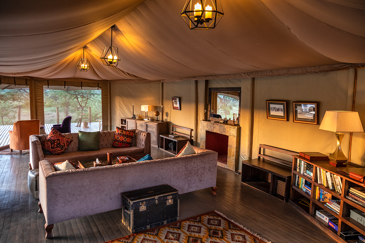 Leopard Hill Base Camp - Lounge