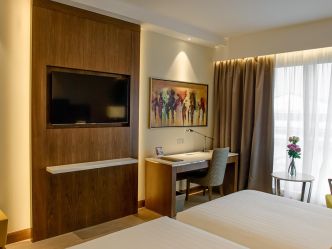 Crown Plaza Nairobi Airport Hotel - Superior Zimer Crown Plaza Nairobi Airport Hotel - Superior Zimer