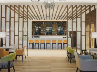 Four Pionts by Sheraton Nairobi Airport Hotel - Lobby Bar Four Pionts by Sheraton Nairobi Airport Hotel - Lobby Bar