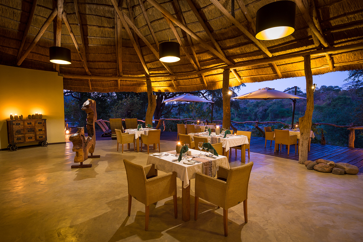 Mkulumadzi Lodge - Hauptgebäude