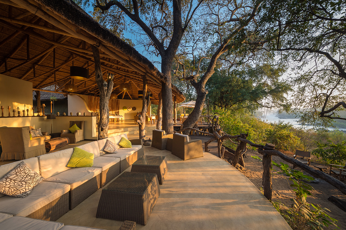 Mkulumadzi Lodge - Hauptgebäude