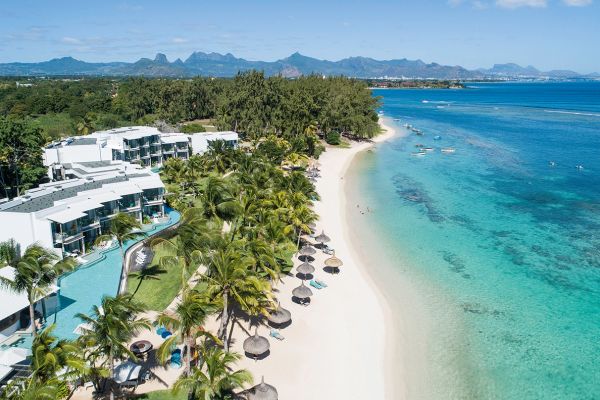 Victoria Beachcomber Resort &amp; Spa