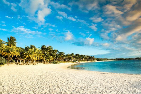 LUX* Belle Mare Resort &amp; Villas