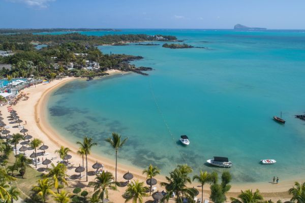LUX* Grand Gaube Resort &amp; Villas