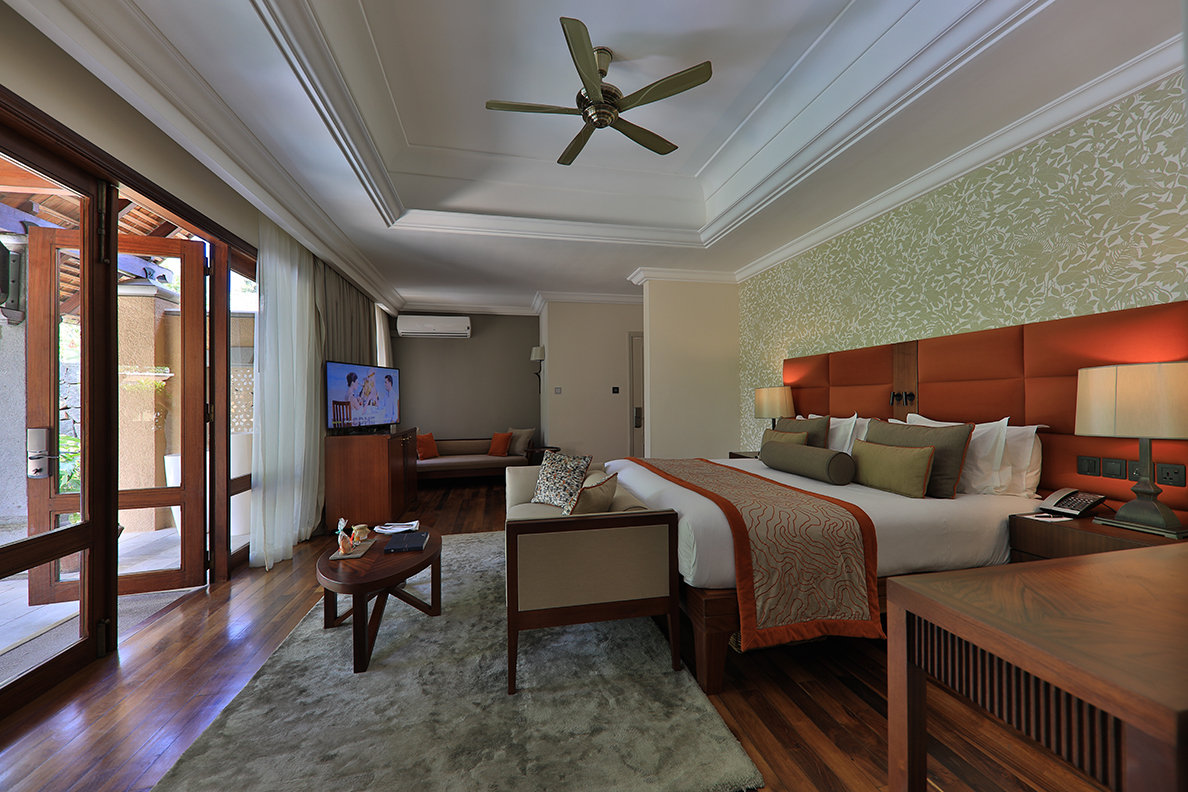 Maradiva - Beachfront Suite Pool Villa