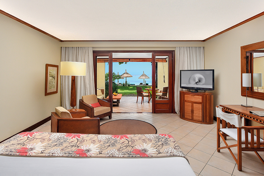 Paradis Beachcomber Golf Resort &amp; Spa - Tropical Beachfront Room