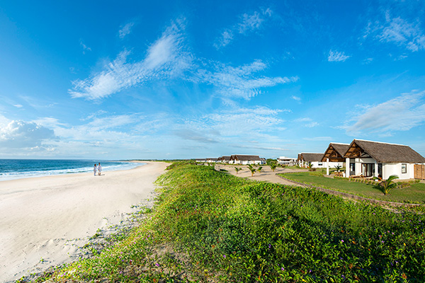 Mozambique Festlandküste - Strand beim Mequfi Beach Beach Resort bei Pemba