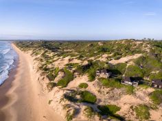 Inhambane & Tofo - Strand von Sava Dunes