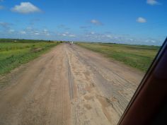 Bush &amp; Beach - Mozambique und Kruger, Strasse in Mozambique