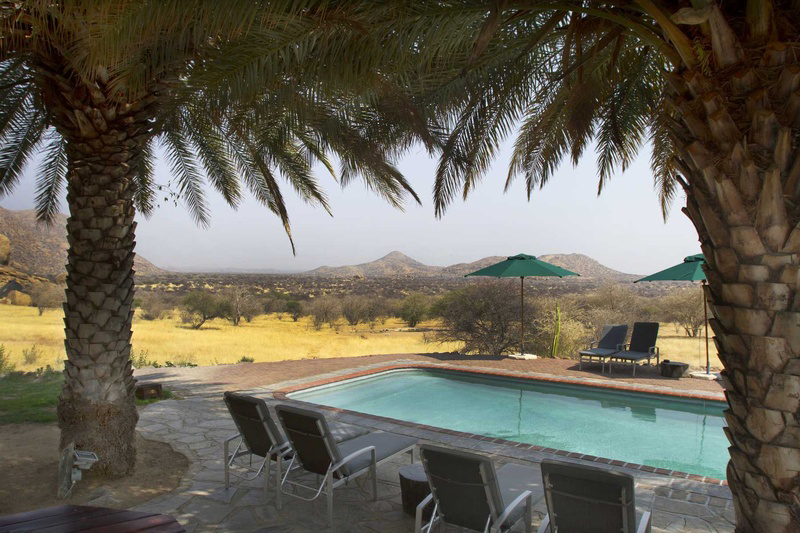 Ai Aiba Rock Painting Lodge - Pool