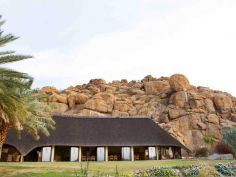 Ai Aiba Rock Painting Lodge 