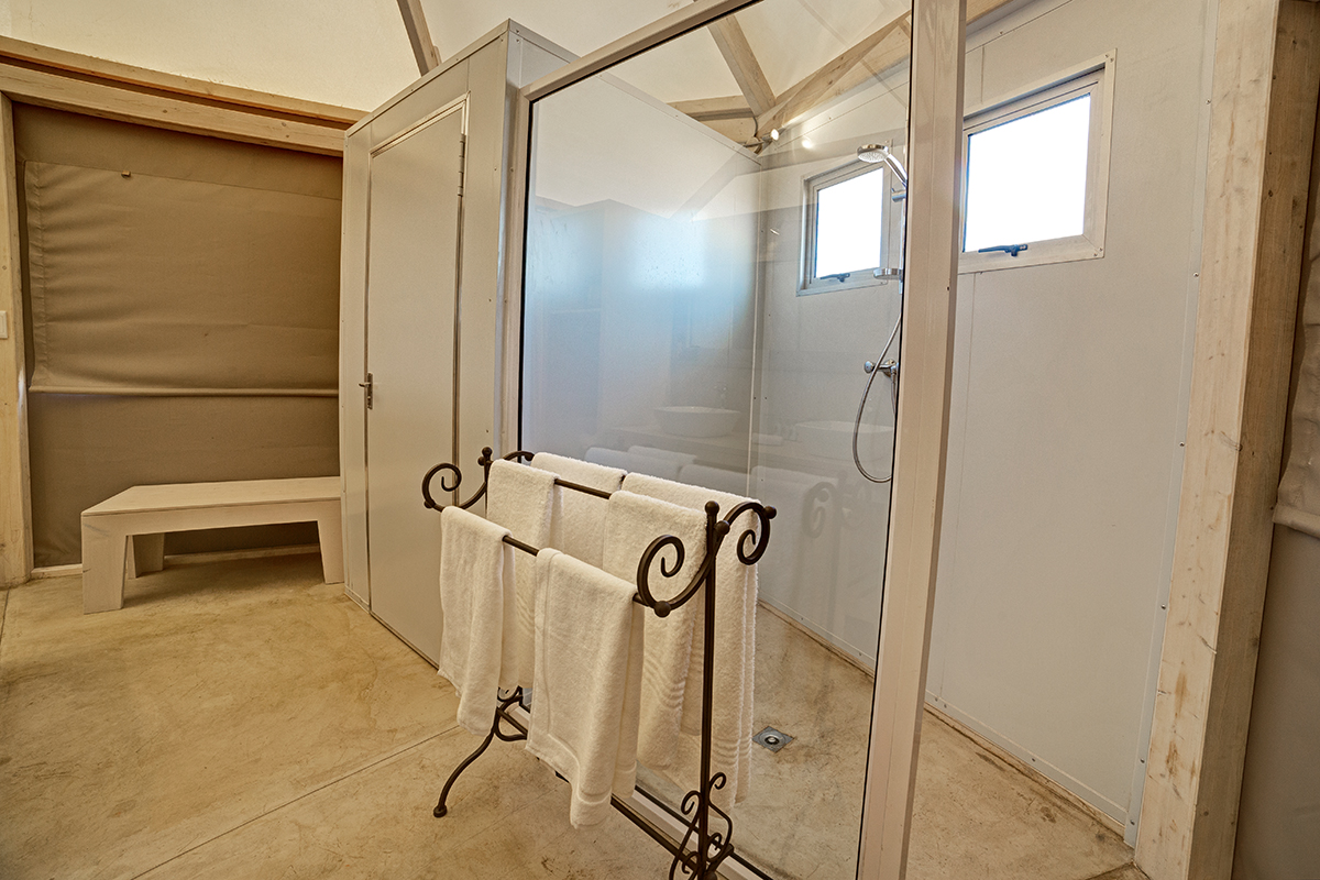 Desert Hills Glamping Camp