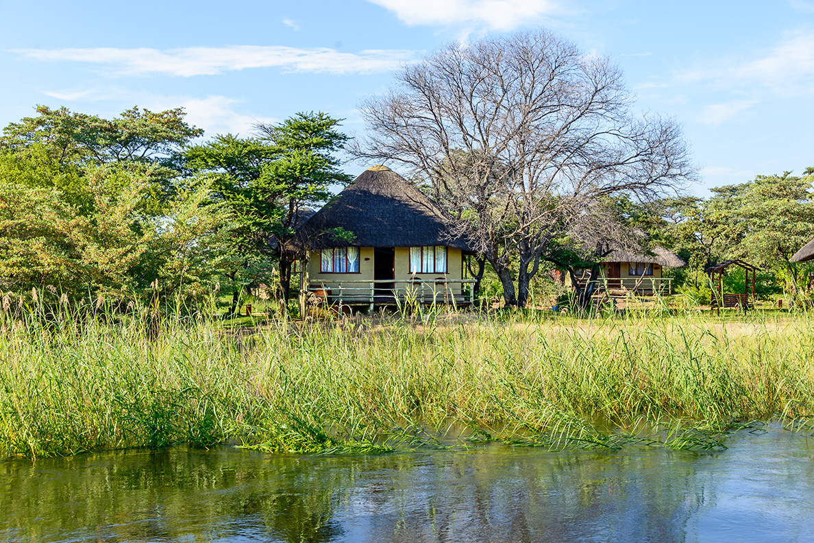 Hakusembe River Lodge - Zimmer