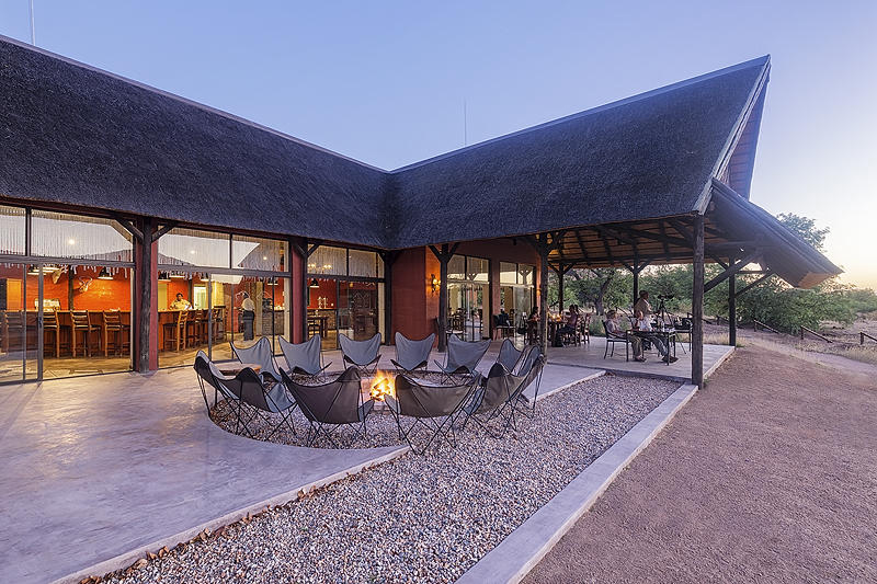 Hobatere Lodge - Haupthaus