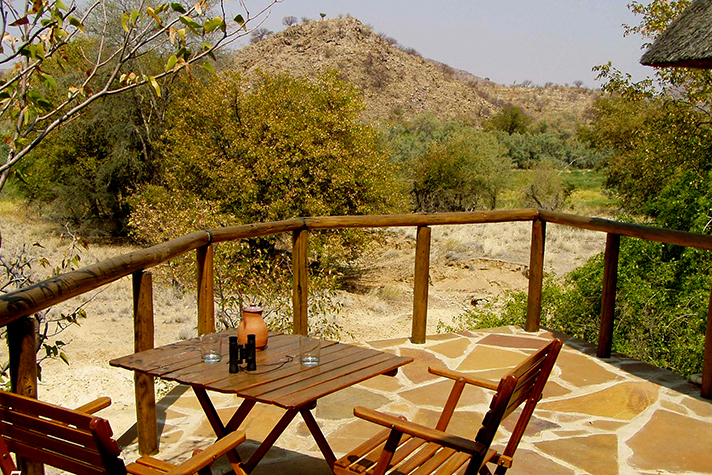 Huab Lodge, Bungalow Terrasse