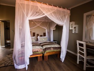 Kalahari Anib Lodge - Comfort Bungalow Kalahari Anib Lodge - Comfort Bungalow