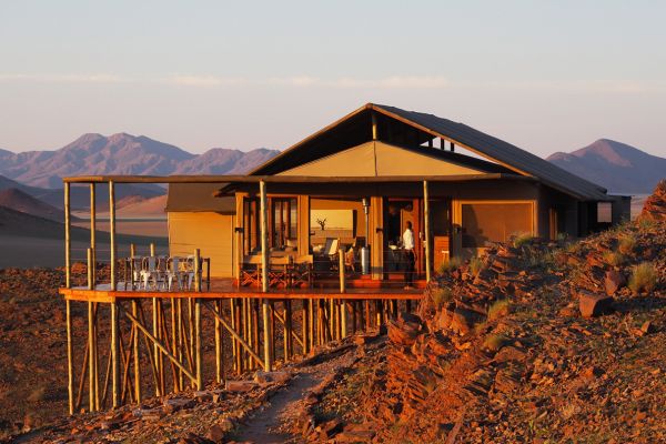 Kanaan N/a’an ku sê Desert Retreat