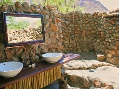 Khowarib Lodge - Badezimmer