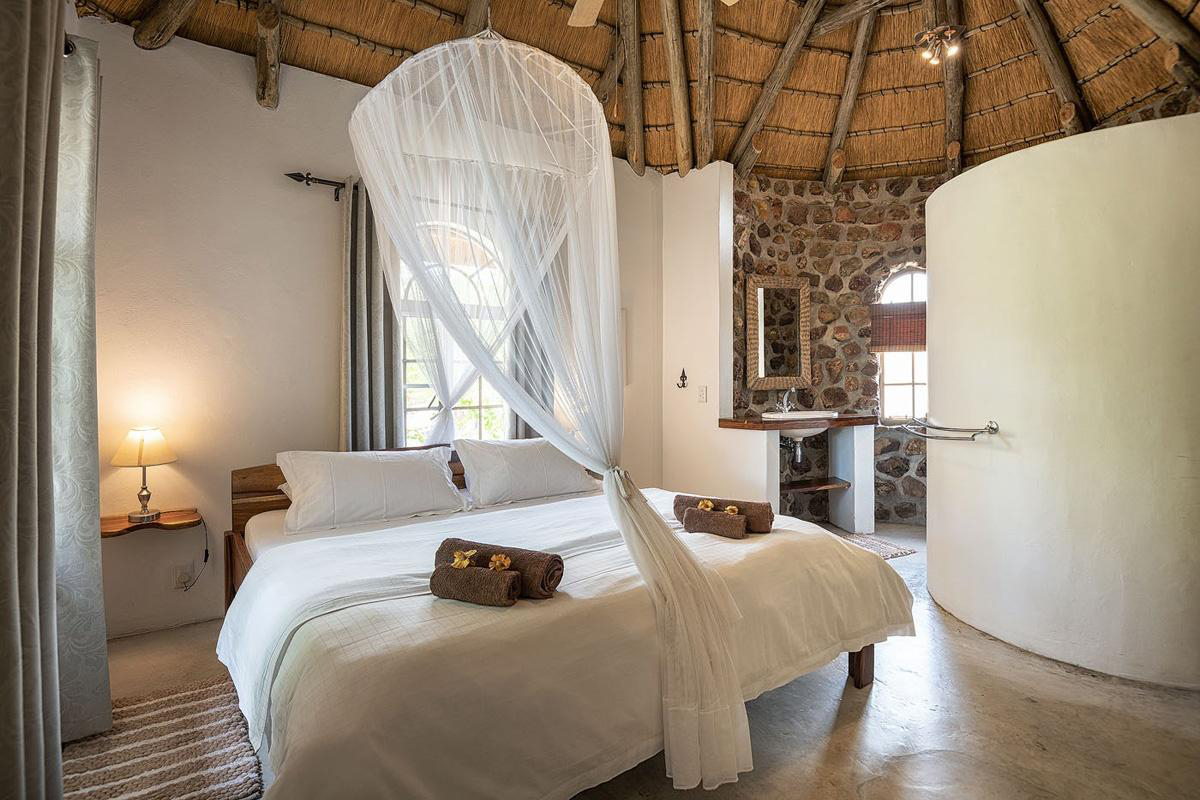 Mobola Island Lodge - Bungalow