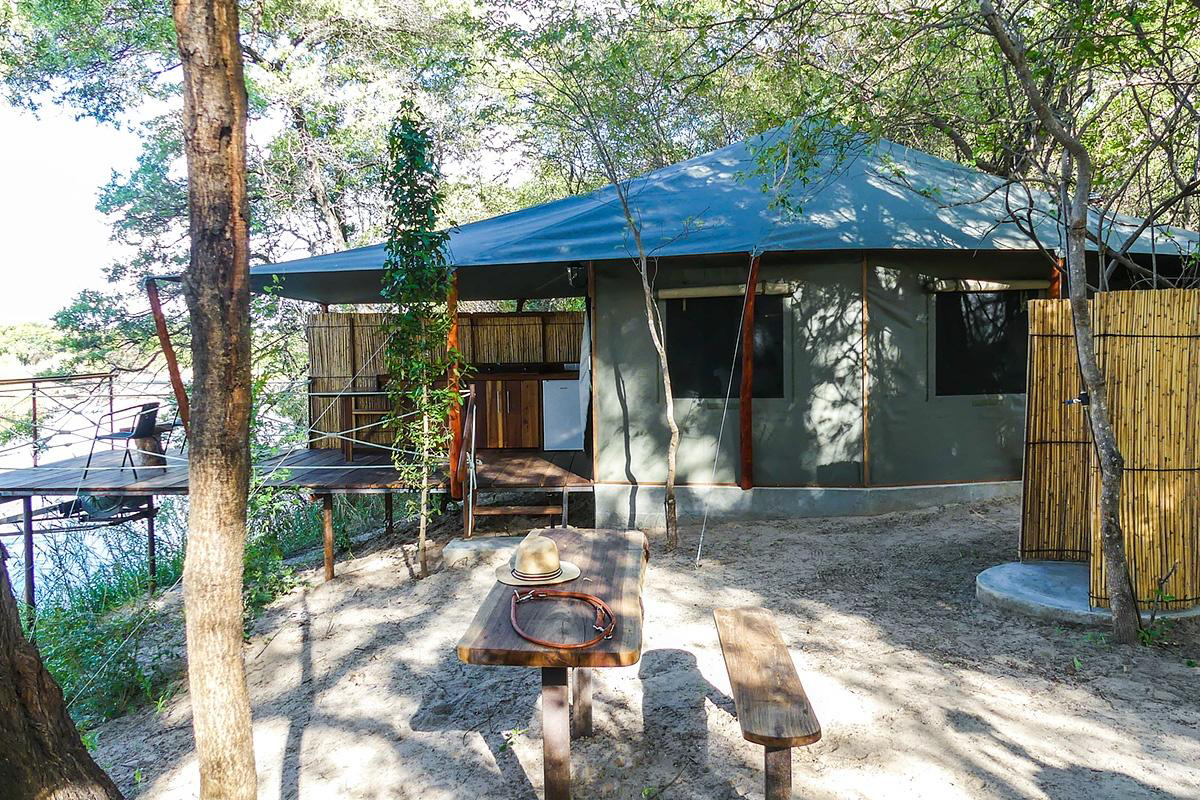 Mobola Island Lodge - Safari-Zelt
