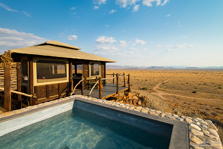 Moon Mountain Lodge - Plunge Pool auf der Veranda der Suite