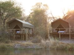 Nambwa Lagoon Camp - Zelt Zimmer Aussenansicht