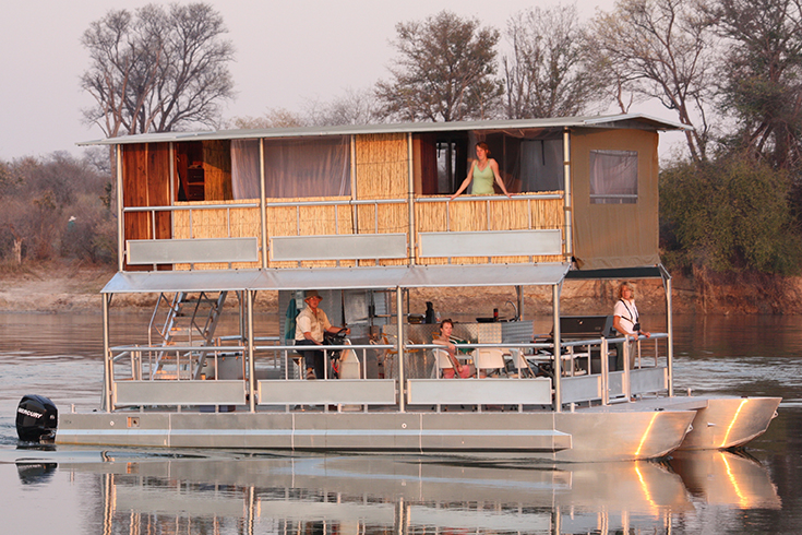 Ndhovu Safari Lodge - Hausboot