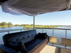 Ndhovu Safari Lodge - Hausboot Deck