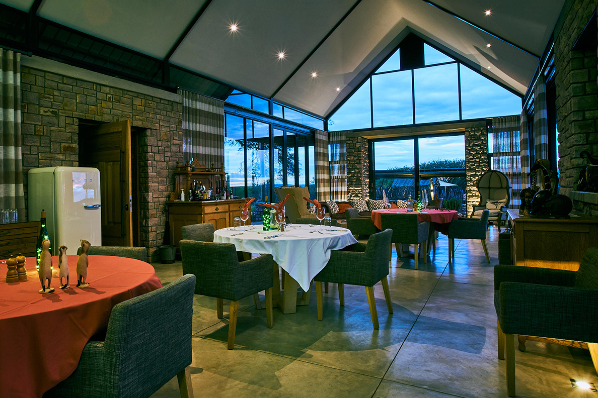 Otjimbondona Kalahari - Restaurant