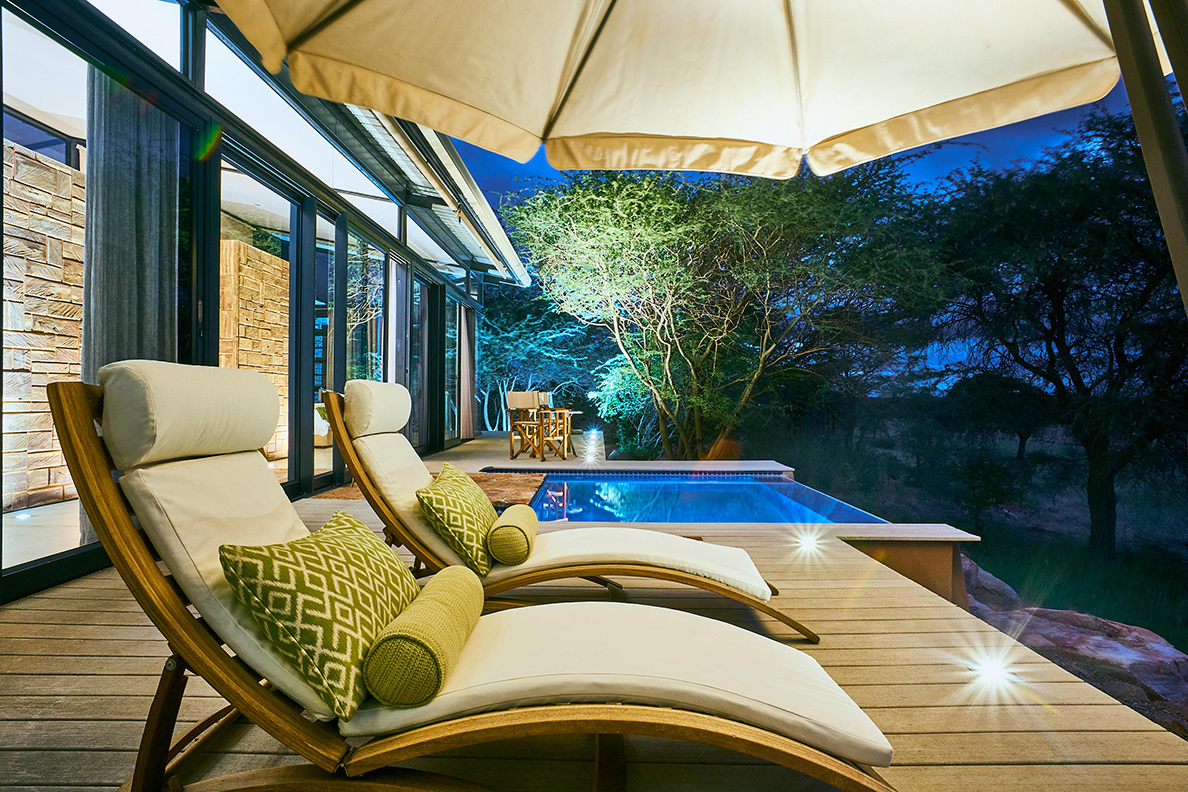 Otjimbondona Kalahari - Terrasse mit Plunge Pool Villa Kudu