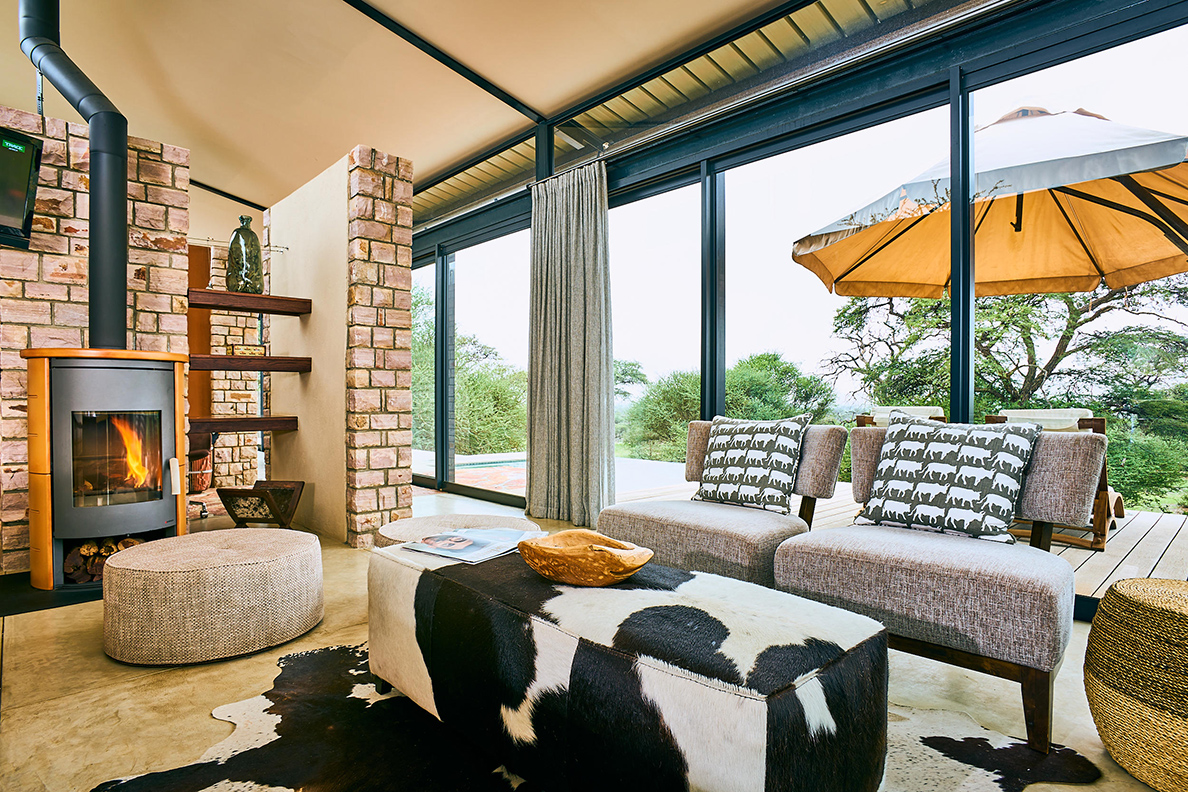 Otjimbondona Kalahari - Innenansicht Villa Warthog