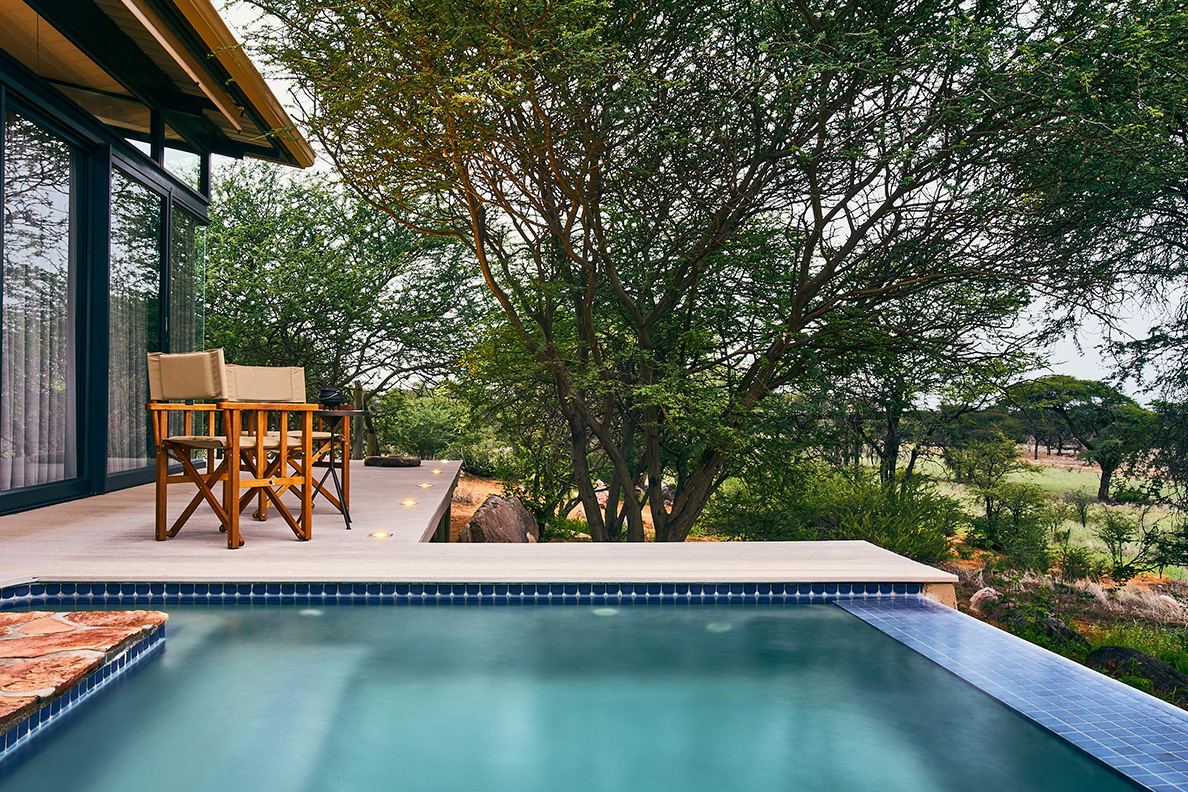 Otjimbondona Kalahari - Plunge Pool Villa Warthog