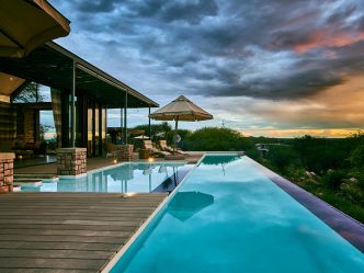 Otjimbondona Kalahari - Swimming Pool Otjimbondona Kalahari - Swimming Pool