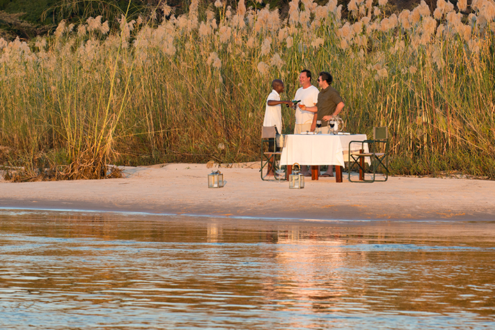 River Dance Lodge, Sundowner