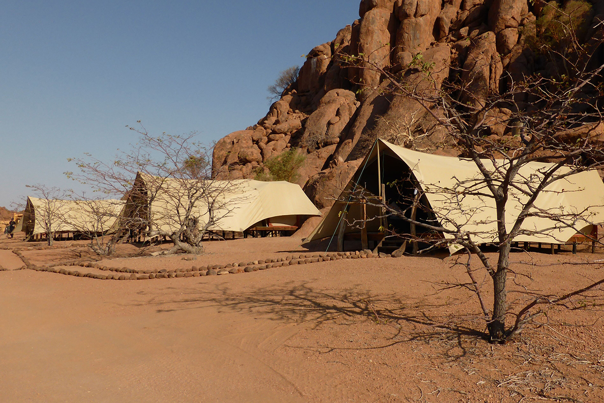 Twyfelfontein Adventure Camp - Zelt-Zimmer