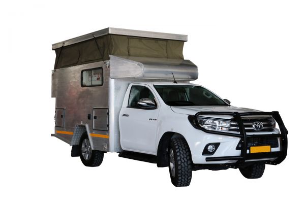 Toyota Bushcamper (Automat) mit Campingausrüstung für 2 Personen