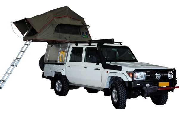 Toyota Landcruiser mit Campingausrüstung für 2 Personen
