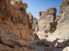 sesriem canyon dry desert landscape