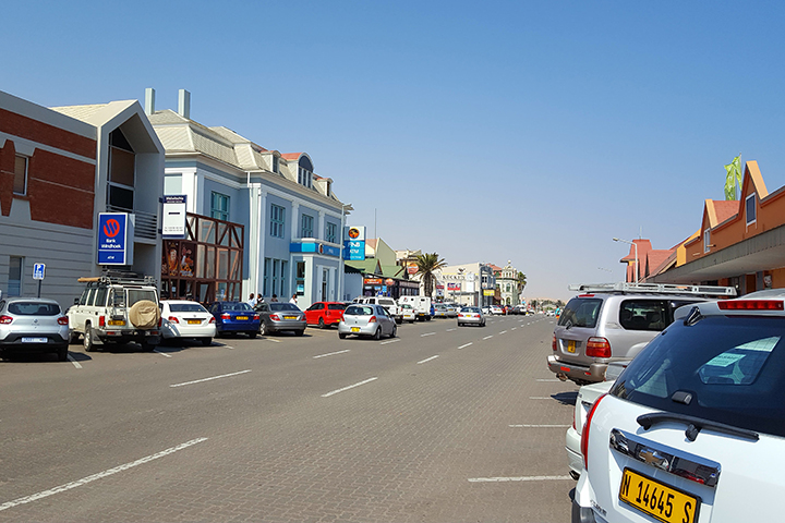 Umfassendes Namibia - Hauptstrasse in Swakopmund
