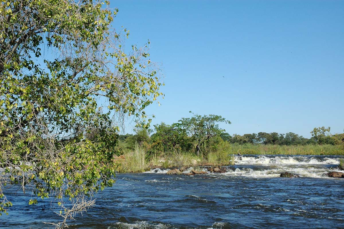 Sand , Rocks &amp; Rivers - Okavango im Caprivi Streifen