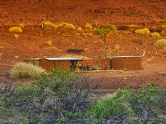 Etendeka Walking Trail - Hauptbereich des Walking Camps